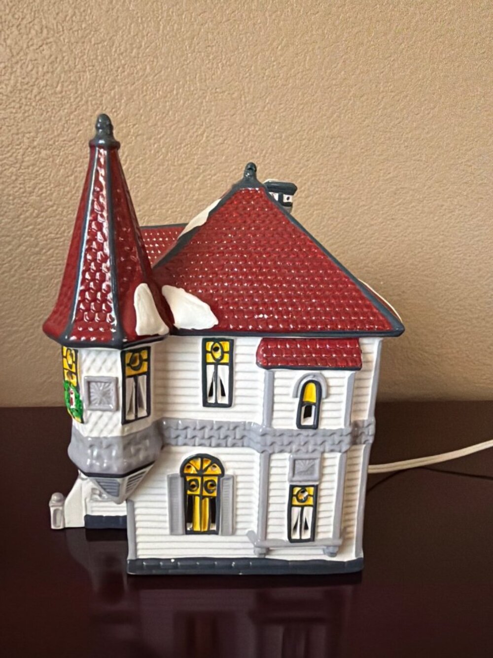 1990 Dept 56 Queen Anne Victorian Original Snow Village Lighted House #51578 - Picture 3 of 16